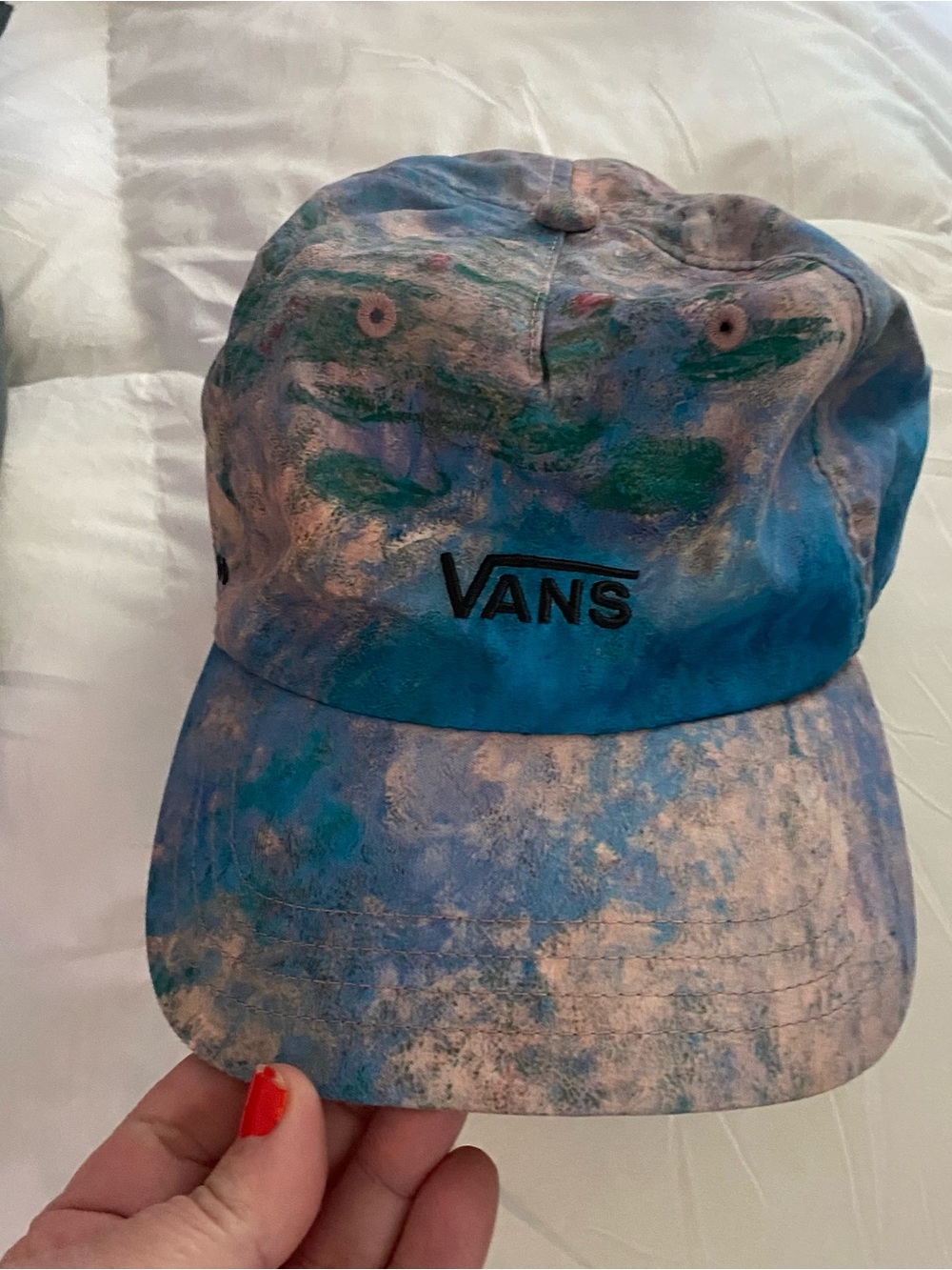 Vans + MOMA Claude Monet Baseball Cap in Blue and Pink